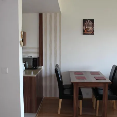 Marlea Apartment *